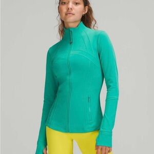 GUC - Lululemon Define Jacket
Maldives Green